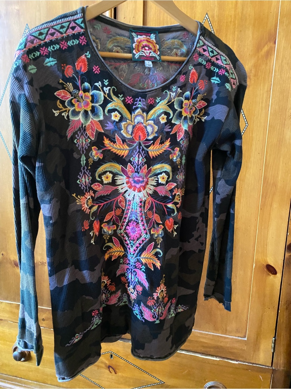 Johnny Was Embroidered Camo Tunic Black & Multicolor Small Like New